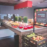 מלון Ibis Centre 3*