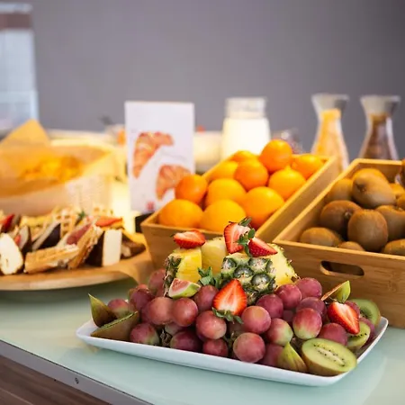 Hotel Ibis Centre 3*