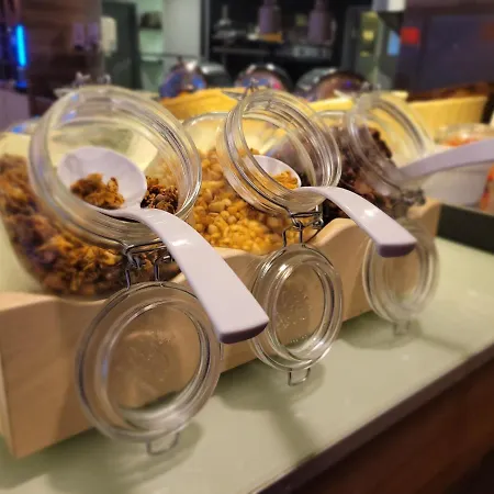 Ibis Centre Hotel 3*