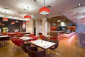 Ibis Centre