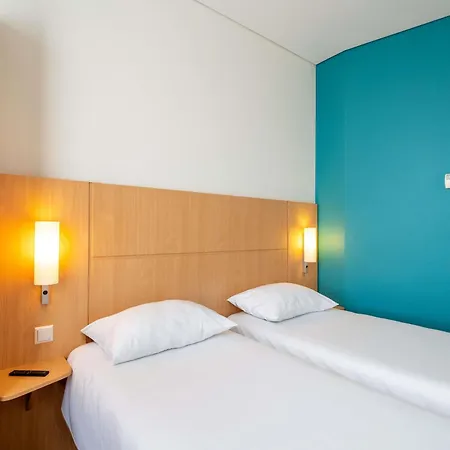 Hotel Ibis Centre 3*