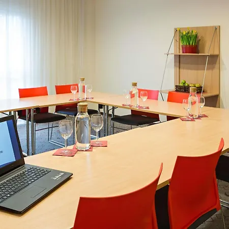 Ibis Centre 3*
