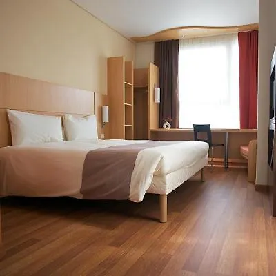 Ibis Centre מלון 3*
