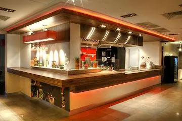מלון Ibis Centre 3*