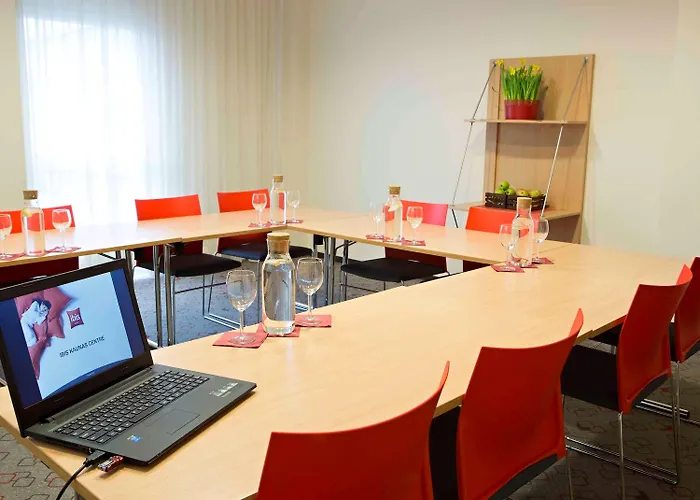 Ibis Centre Hotel 3*