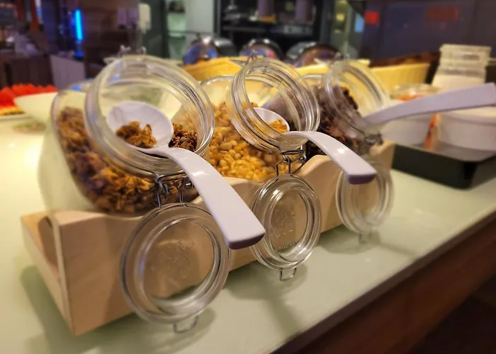 Ibis Centre Hotel 3*