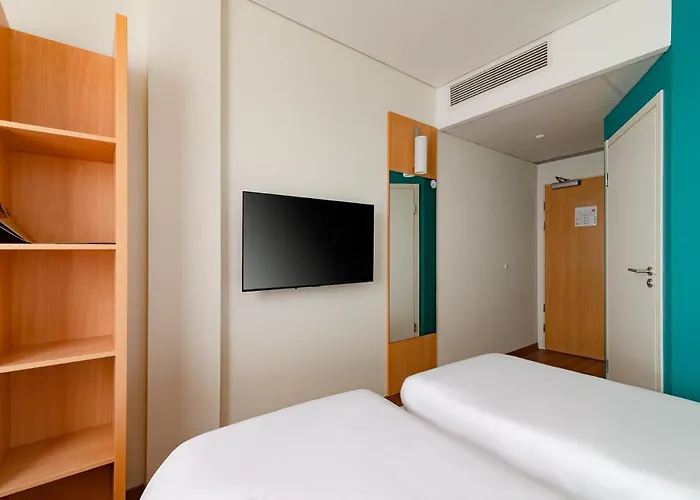 Ibis Centre 3*