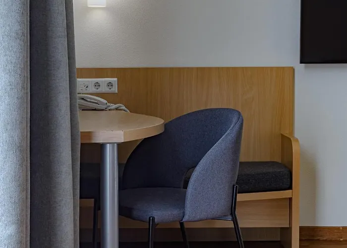 מלון Ibis Centre 3*